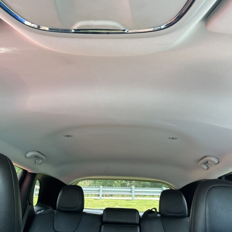2019 Jeep Cherokee Image 15