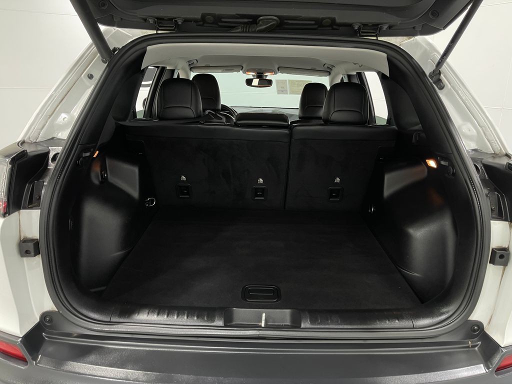 2019 Jeep Cherokee Image 25