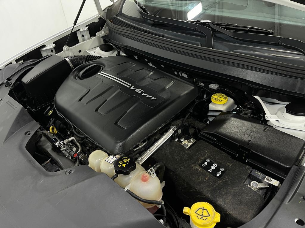 2019 Jeep Cherokee Image 27
