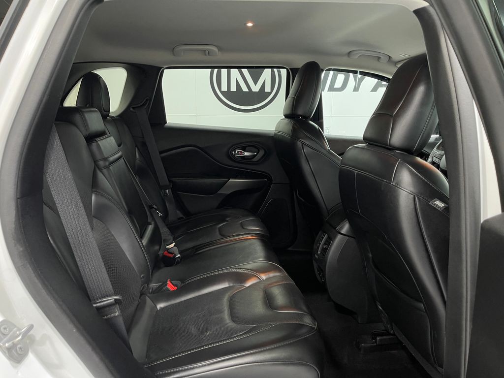 2019 Jeep Cherokee Image 30