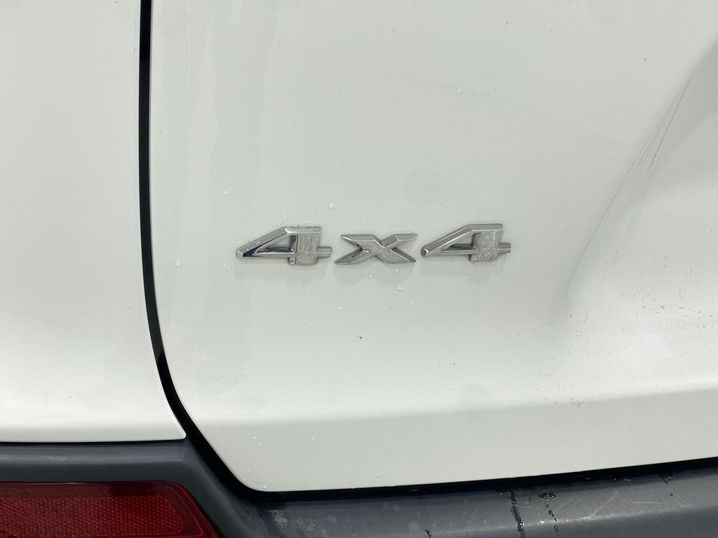 2019 Jeep Cherokee Image 38