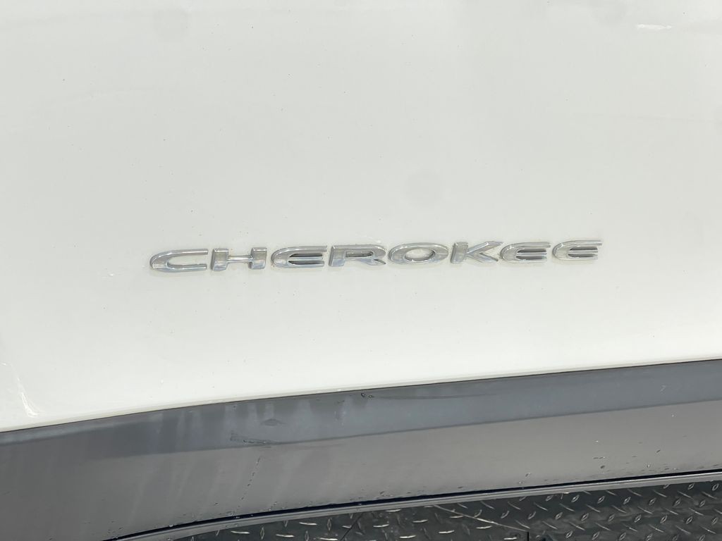 2019 Jeep Cherokee Image 40