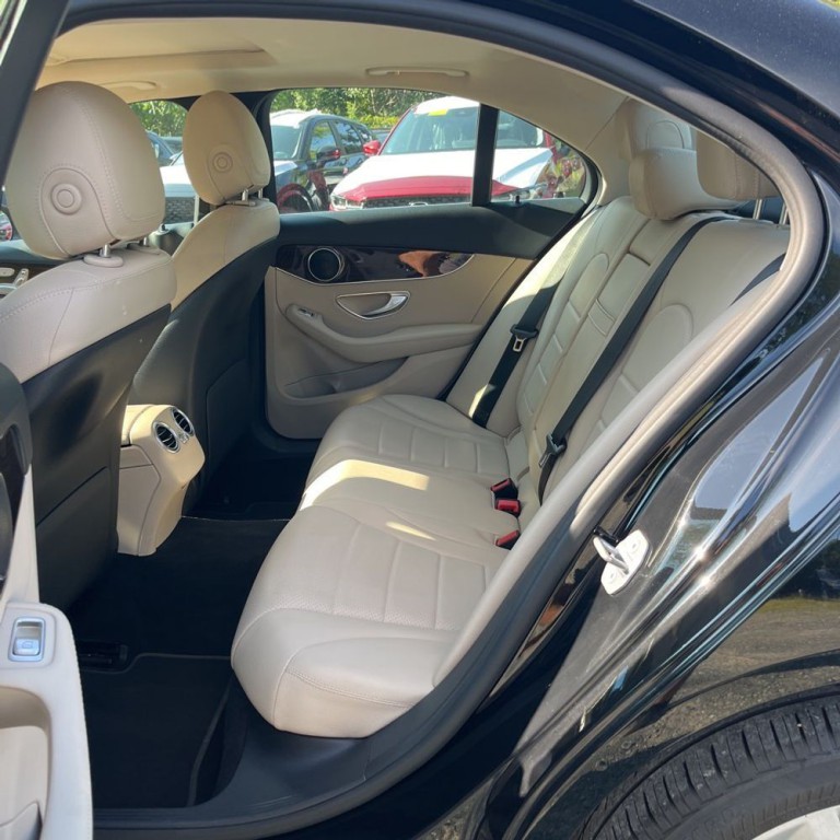 2019 Mercedes-Benz C-Class Image 18