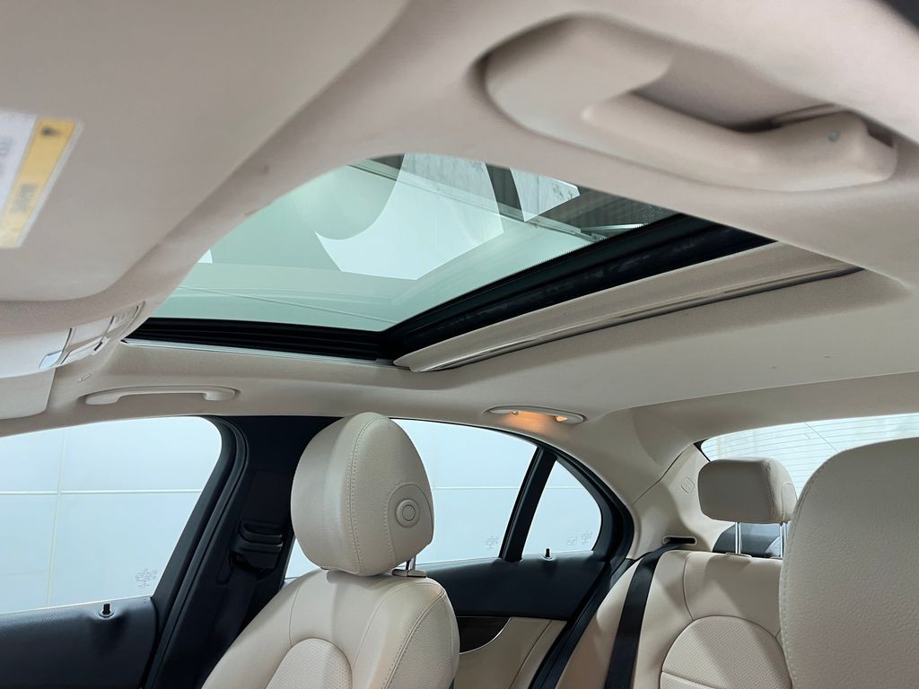 2019 Mercedes-Benz C-Class Image 15