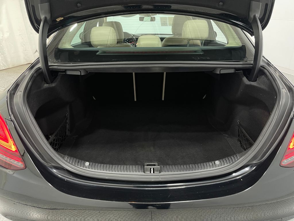 2019 Mercedes-Benz C-Class Image 24