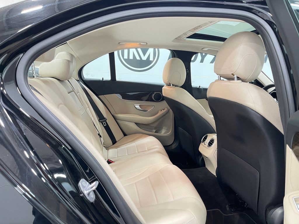 2019 Mercedes-Benz C-Class Image 29