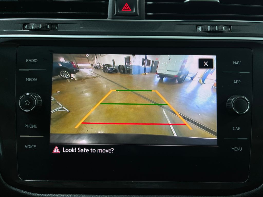 2021 Volkswagen Tiguan Image 11