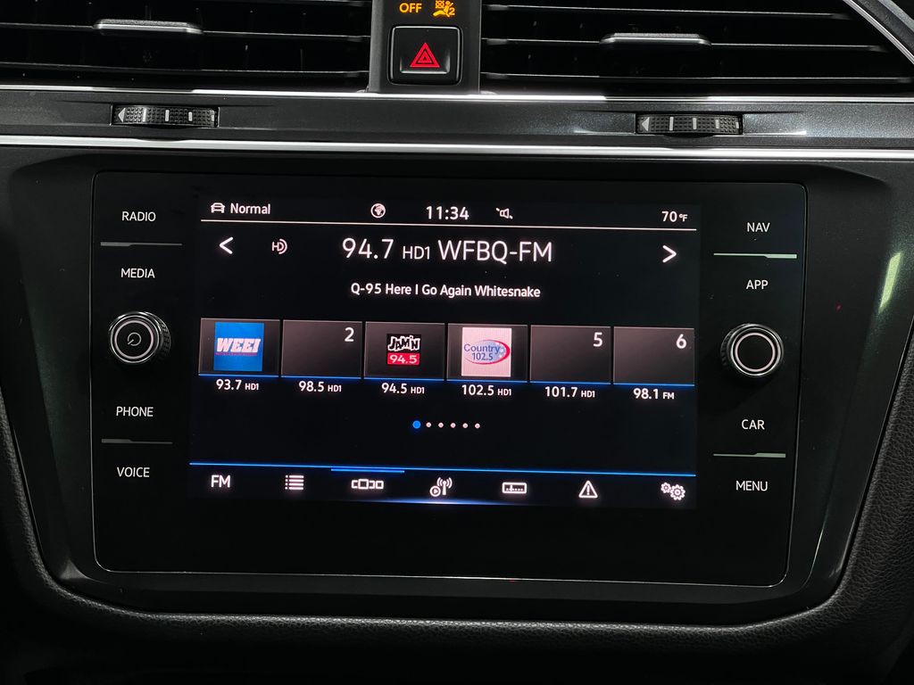 2021 Volkswagen Tiguan Image 25