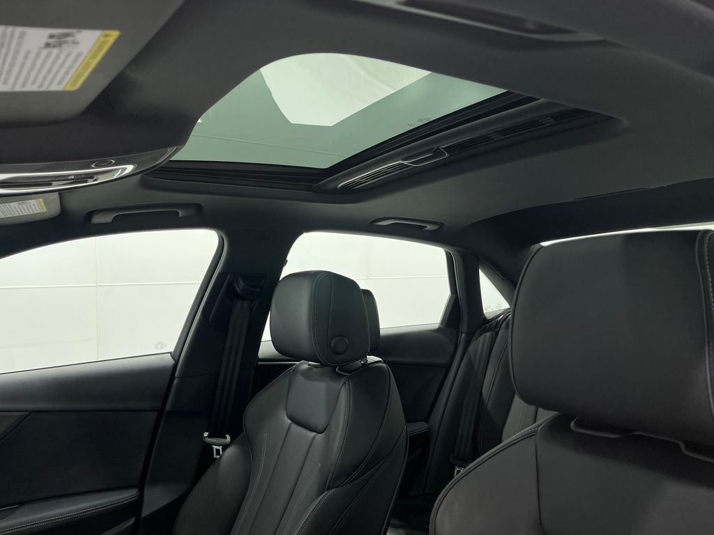 2022 Audi A4 Image 12