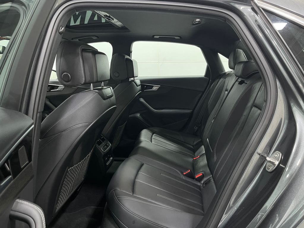 2022 Audi A4 Image 30