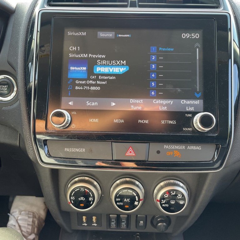 2022 Mitsubishi Outlander Image 14