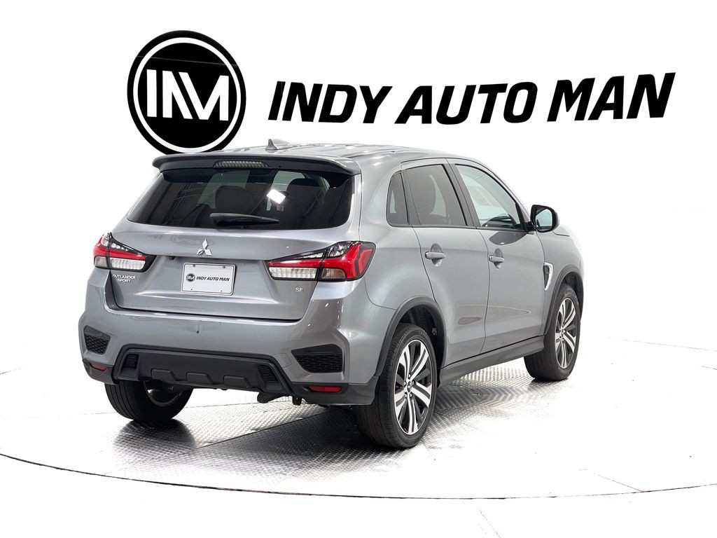 2022 Mitsubishi Outlander Image 4