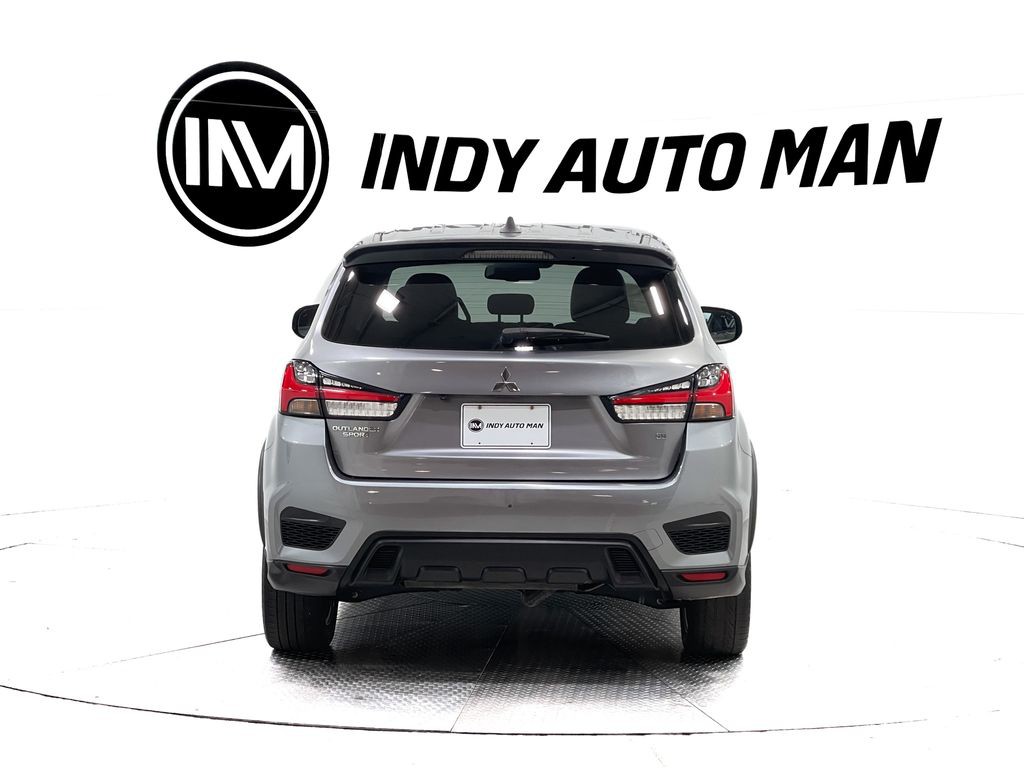 2022 Mitsubishi Outlander Image 5