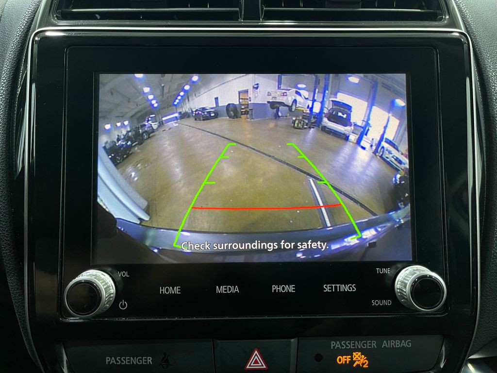 2022 Mitsubishi Outlander Image 10
