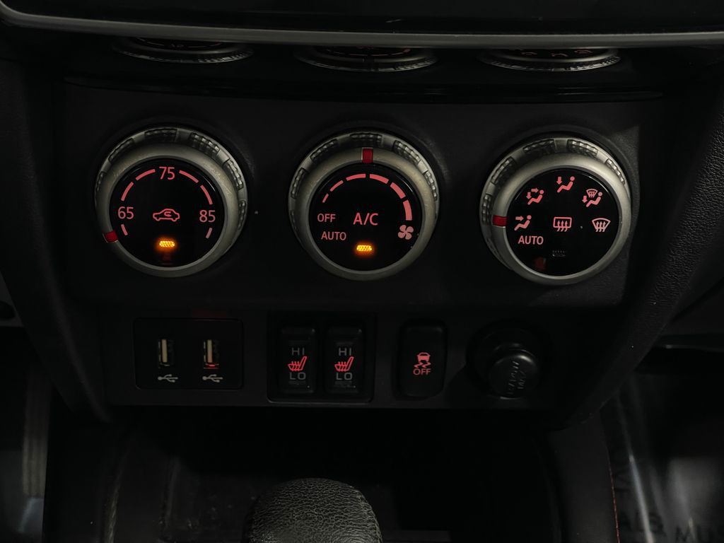 2022 Mitsubishi Outlander Image 23