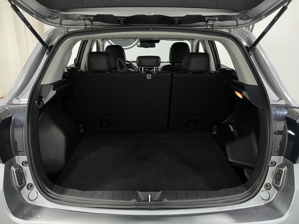 2022 Mitsubishi Outlander Image 24