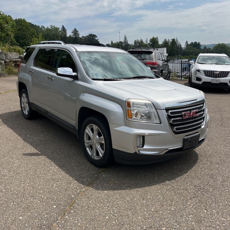 2017 GMC Terrain Image 1