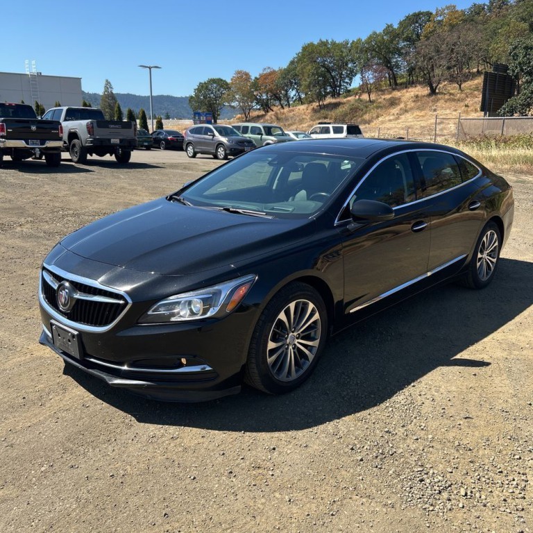 2017 Buick LaCrosse Image 3