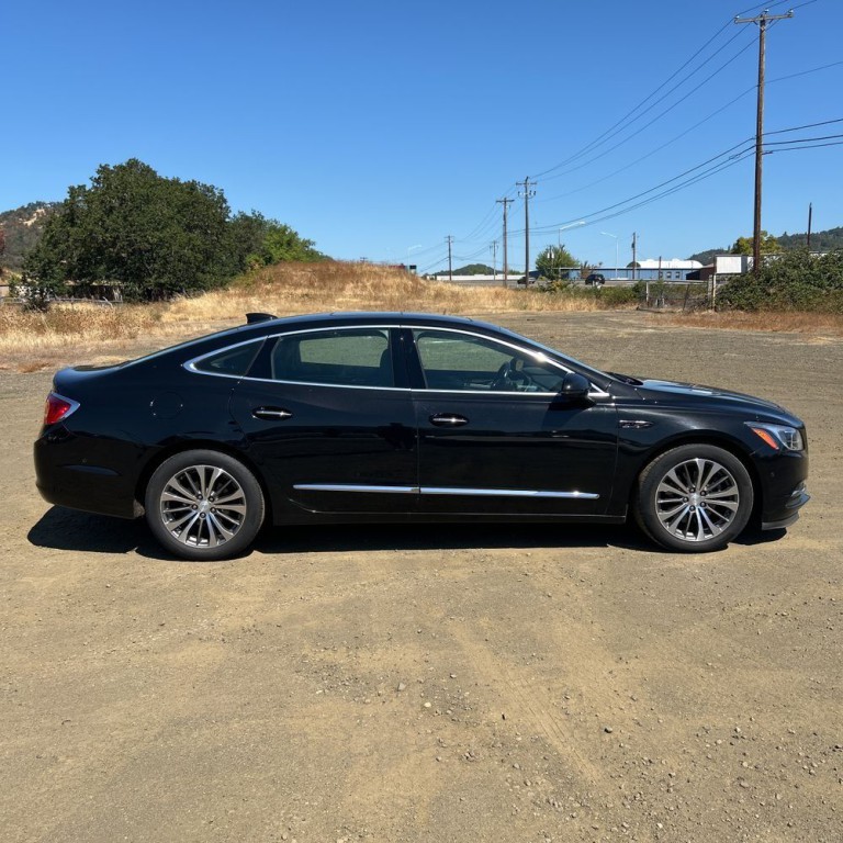2017 Buick LaCrosse Image 4