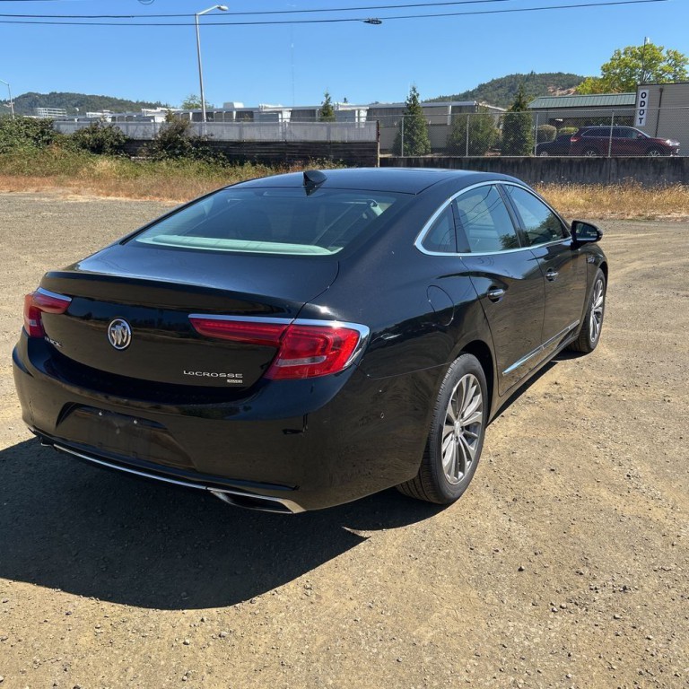 2017 Buick LaCrosse Image 6