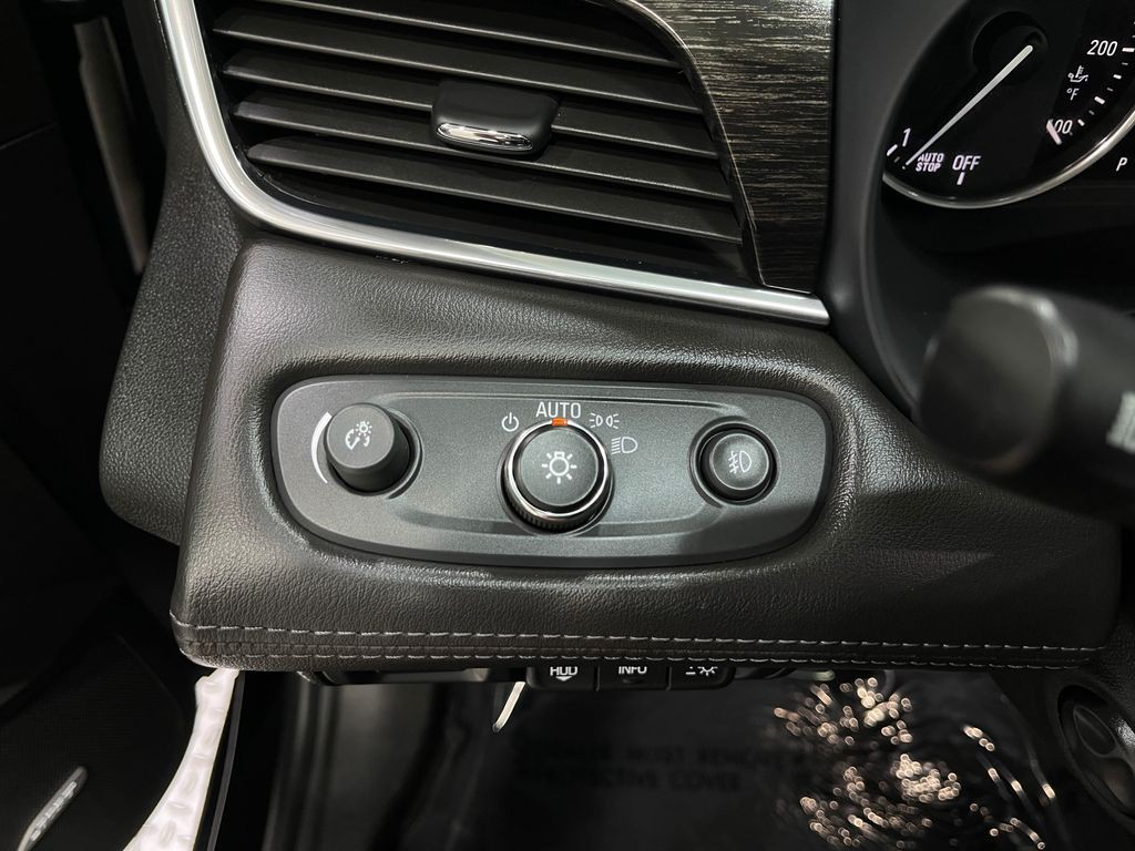 2017 Buick LaCrosse Image 21