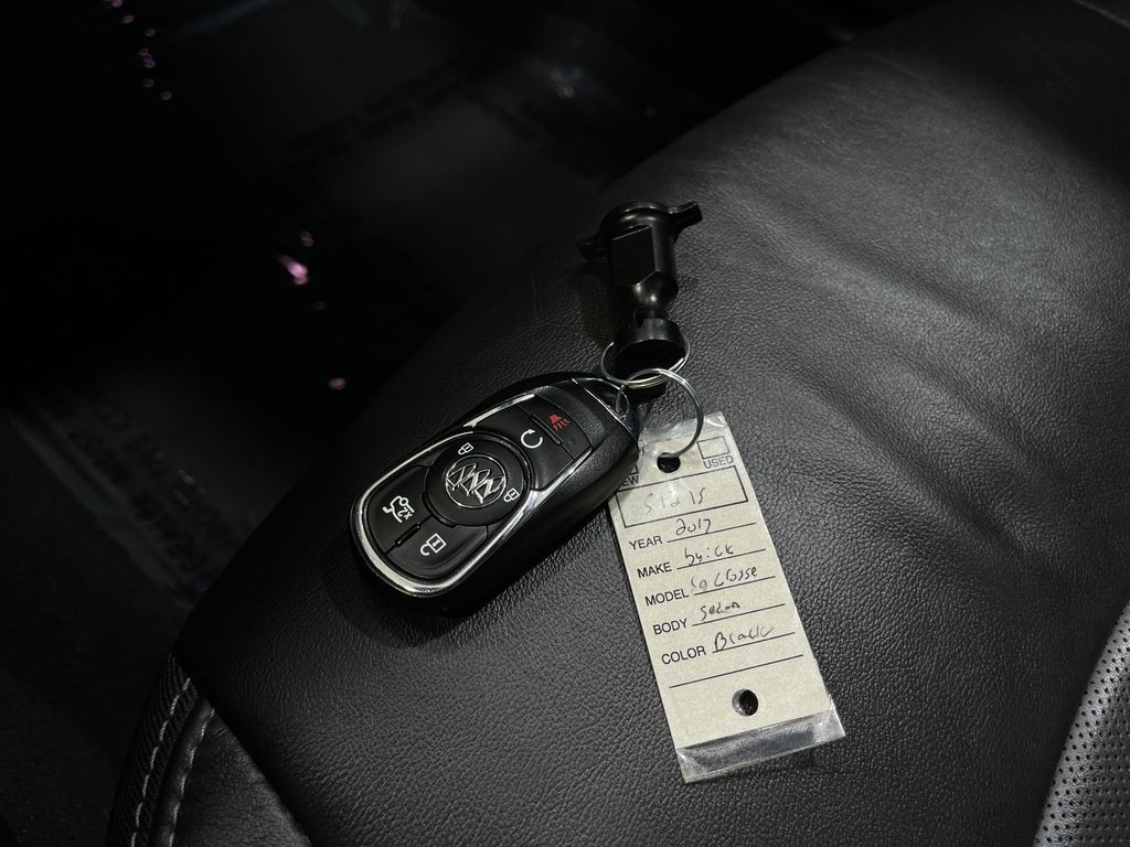 2017 Buick LaCrosse Image 37