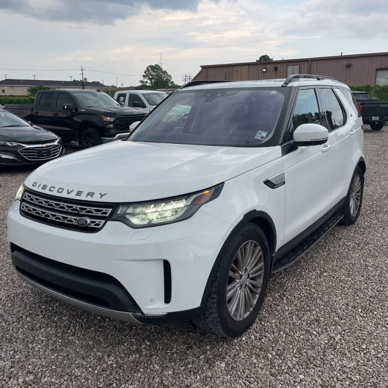 2017 Land Rover Discovery Image 3