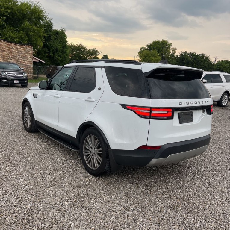 2017 Land Rover Discovery Image 8
