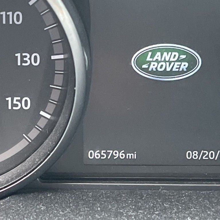 2017 Land Rover Discovery Image 11