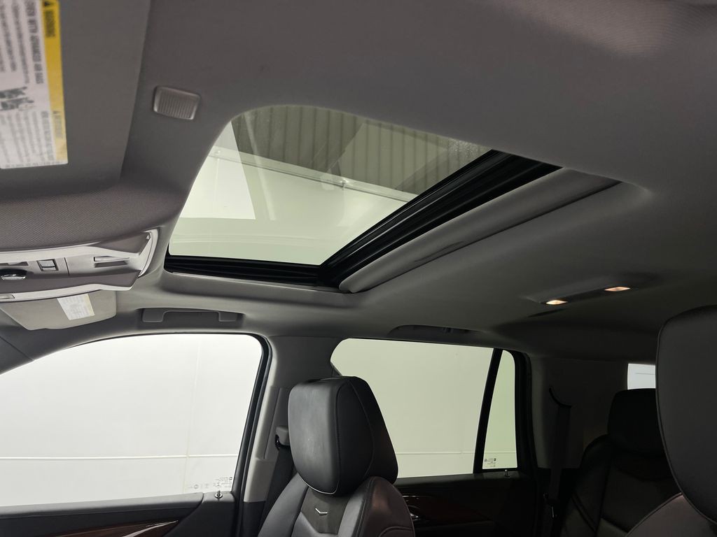 2018 Cadillac Escalade Image 13