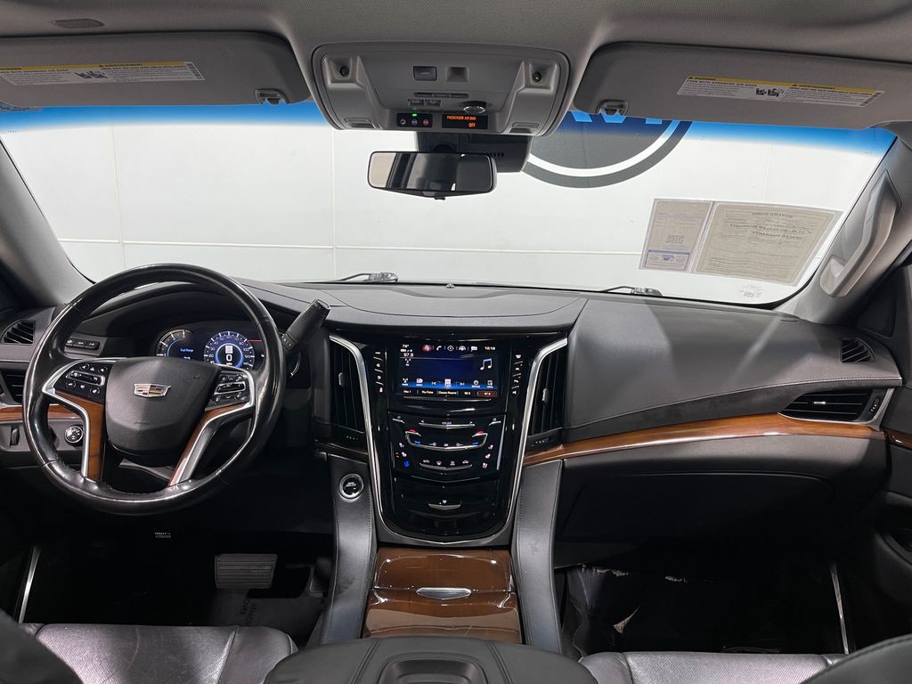2018 Cadillac Escalade Image 21