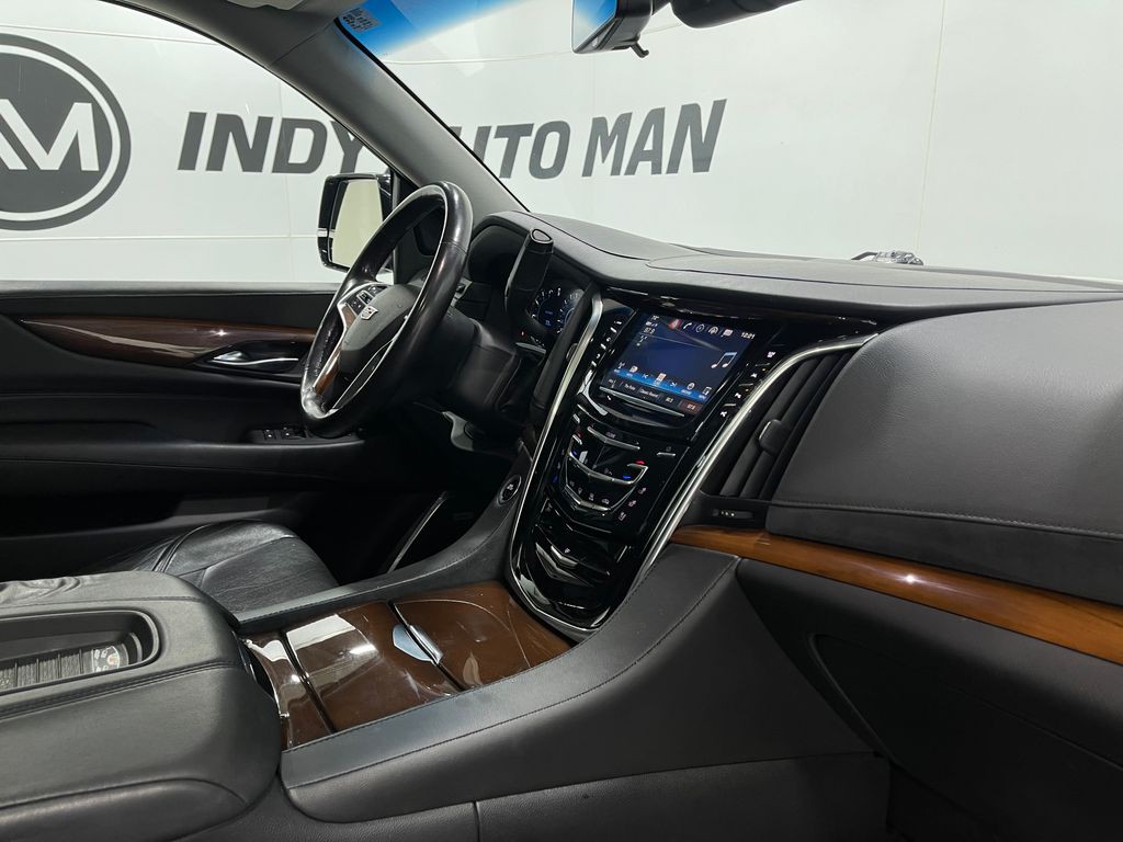 2018 Cadillac Escalade Image 22