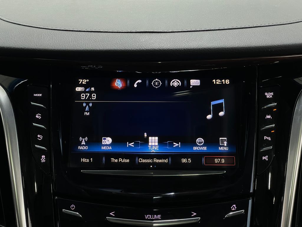 2018 Cadillac Escalade Image 26