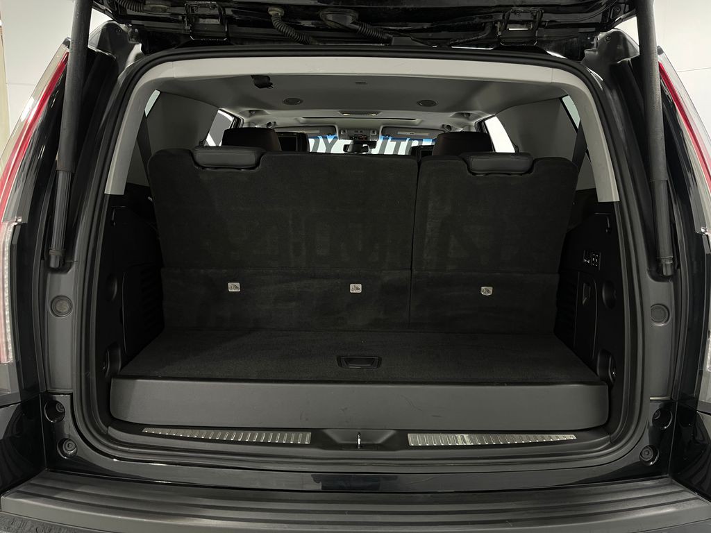 2018 Cadillac Escalade Image 28