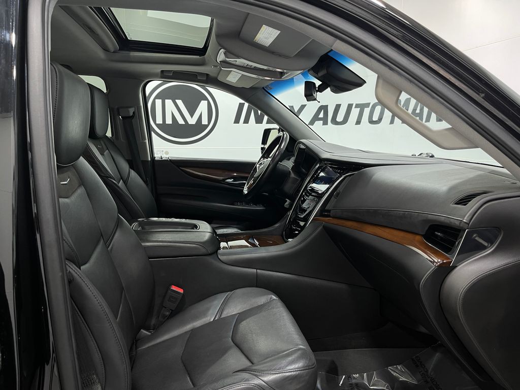 2018 Cadillac Escalade Image 36
