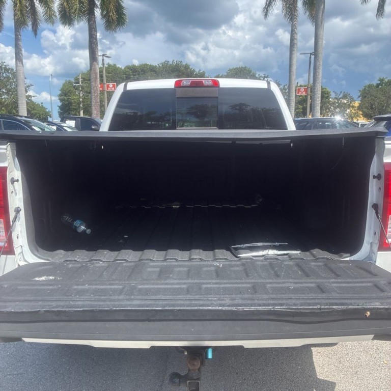 2018 Chevrolet Silverado 1500 Image 18