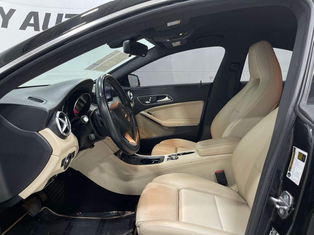 2019 Mercedes-Benz CLA-Class Image 11