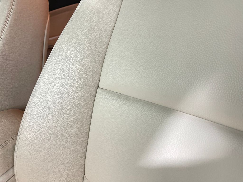 2019 Mercedes-Benz CLA-Class Image 16