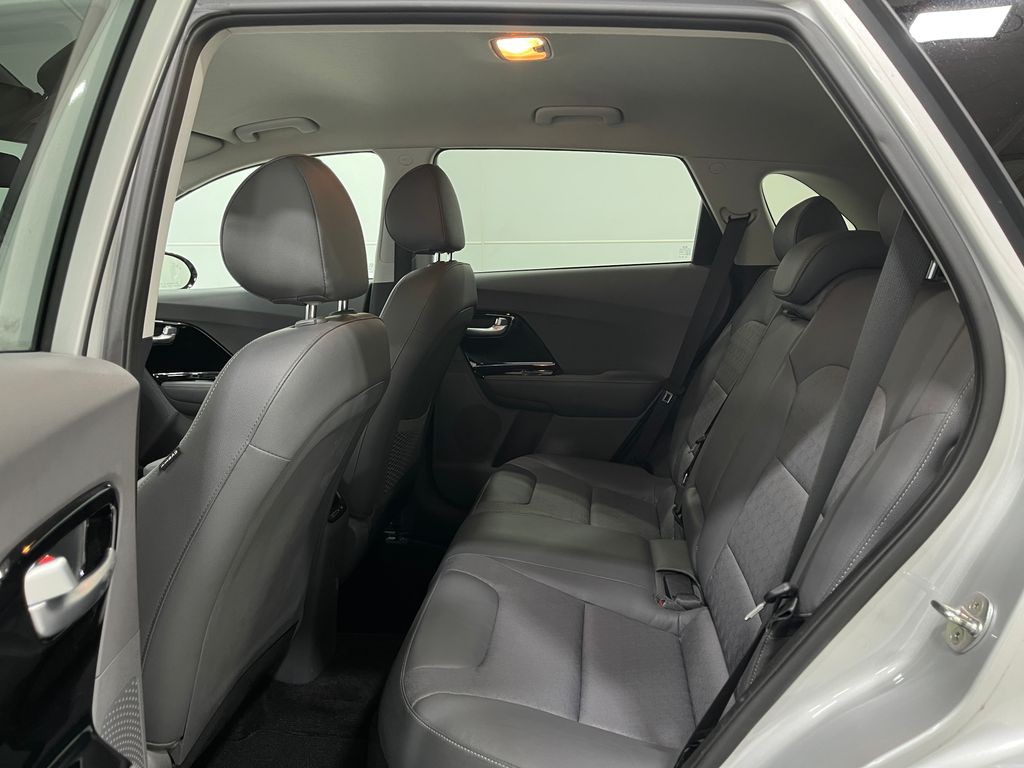 2018 Kia Niro Image 28