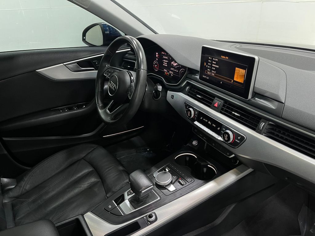 2018 Audi A4 Image 21
