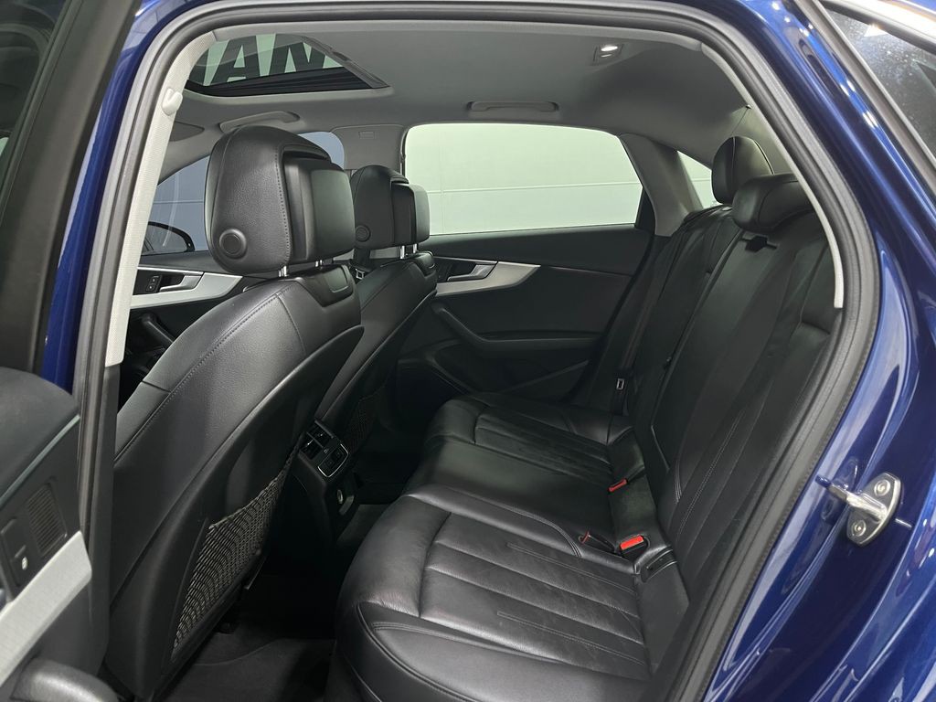 2018 Audi A4 Image 31