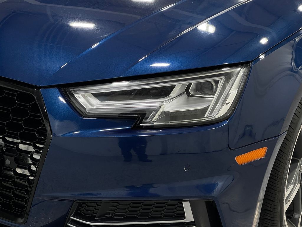 2018 Audi A4 Image 34