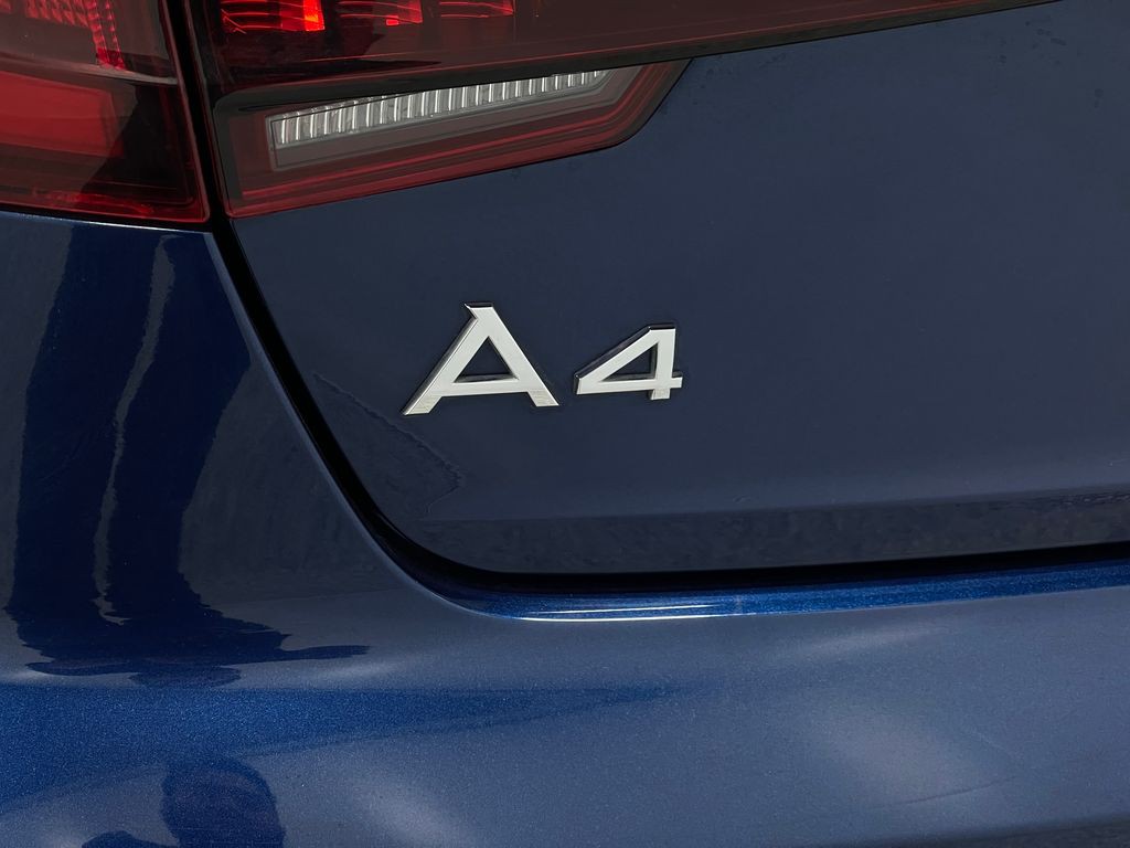 2018 Audi A4 Image 38