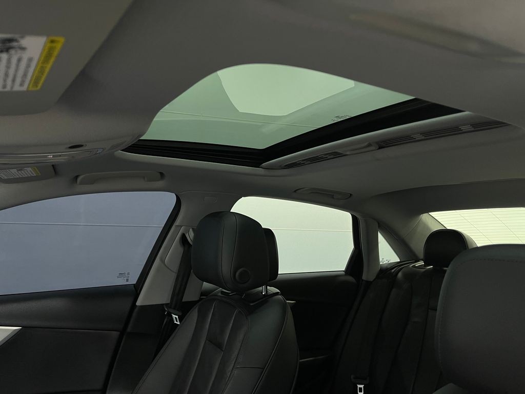 2018 Audi A4 Image 12