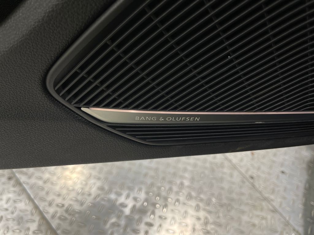 2018 Audi A4 Image 18