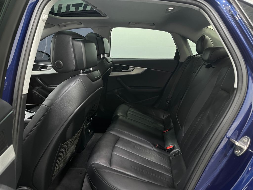 2018 Audi A4 Image 32