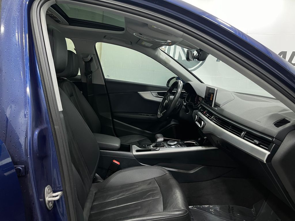 2018 Audi A4 Image 34