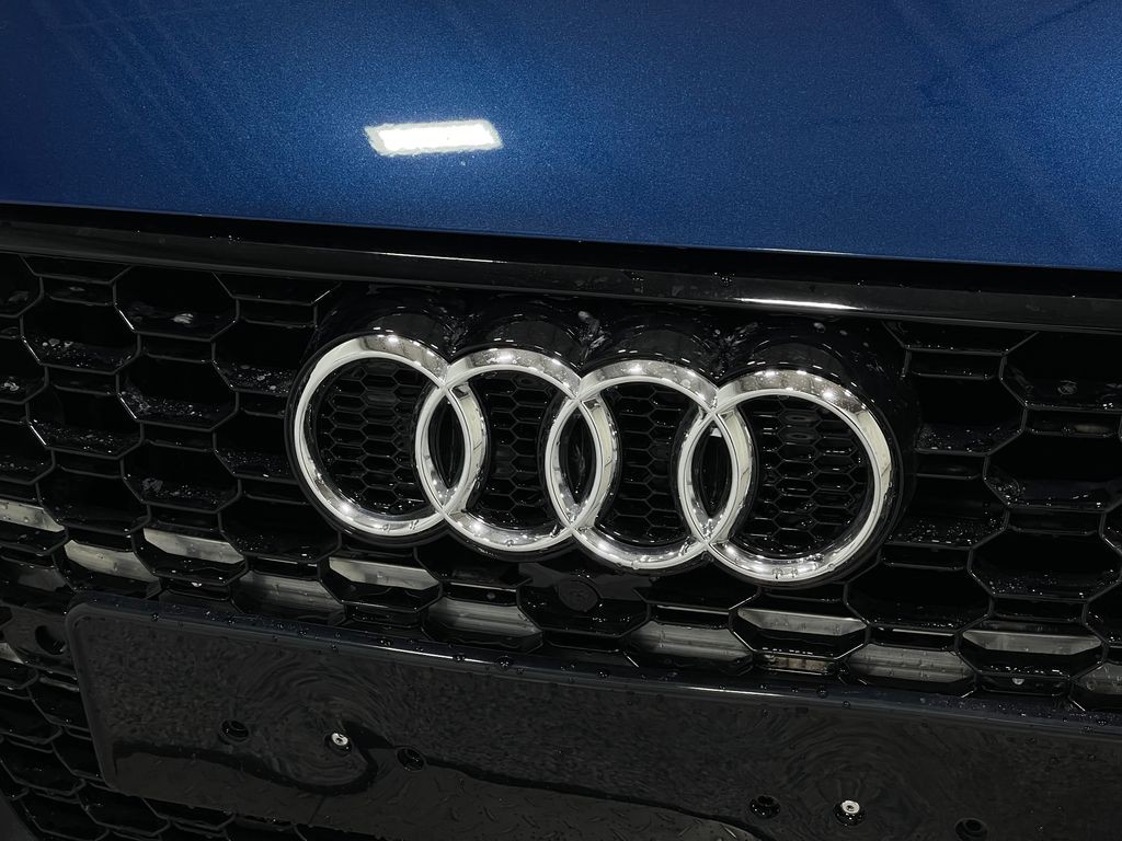 2018 Audi A4 Image 40