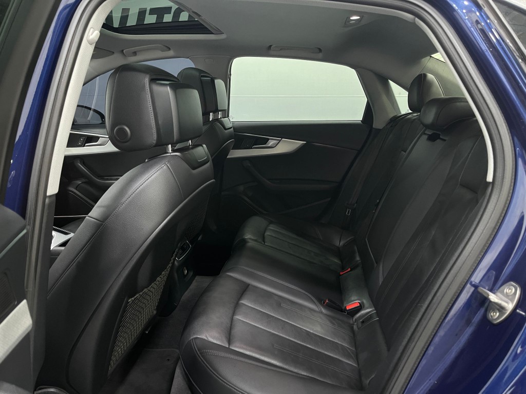 2018 Audi A4 Image 32