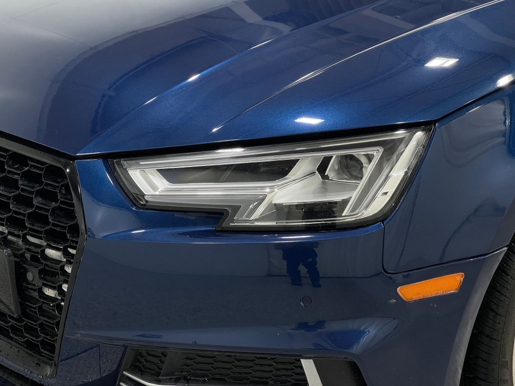 2018 Audi A4 Image 35